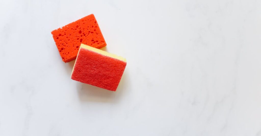 家事の見える化に役立つアプリやツールを使って家族が家事を分担している様子のイメージ