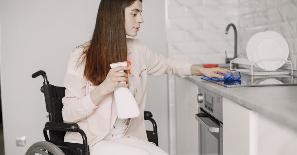 今日だけ家事を1つやめてみる決断をする女性の様子