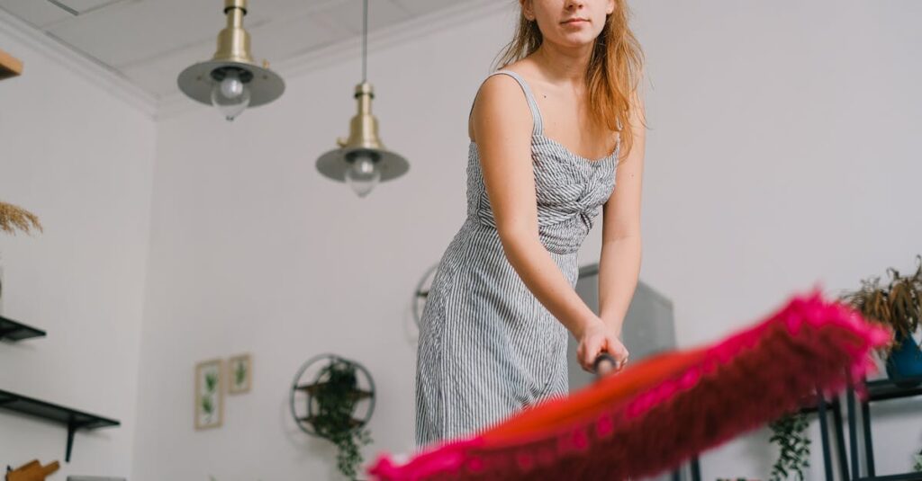 文化や制度の影響で家事分担がうまくいかない様子を表現したイメージ