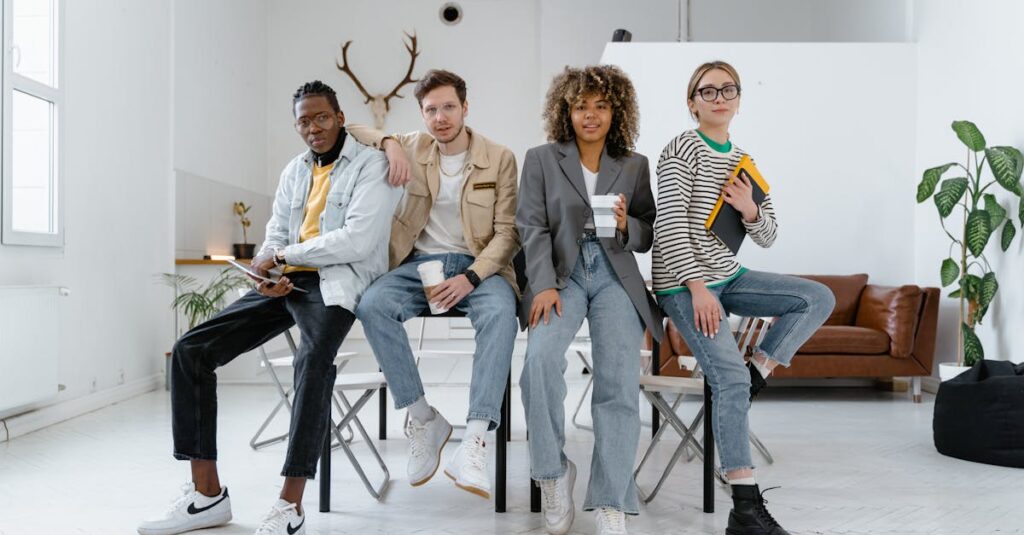 家事の計画を立てている女性が、時間を管理しながら日常のタスクを整理している場面