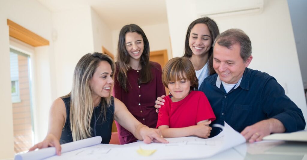 家事分担フレームをもとに家族で話し合うイメージ