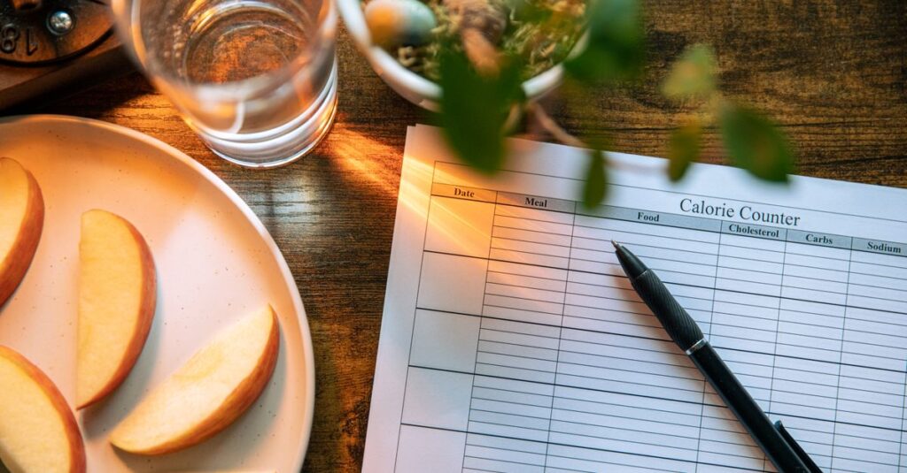 固定メニューをゆるく見直し、季節や生活に合わせてリニューアルする家庭の食卓風景