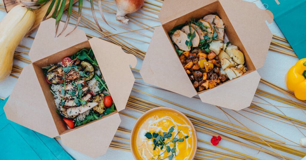 作り置き初心者向けスープや味噌汁を冷凍保存している様子、解凍用に小分けされている