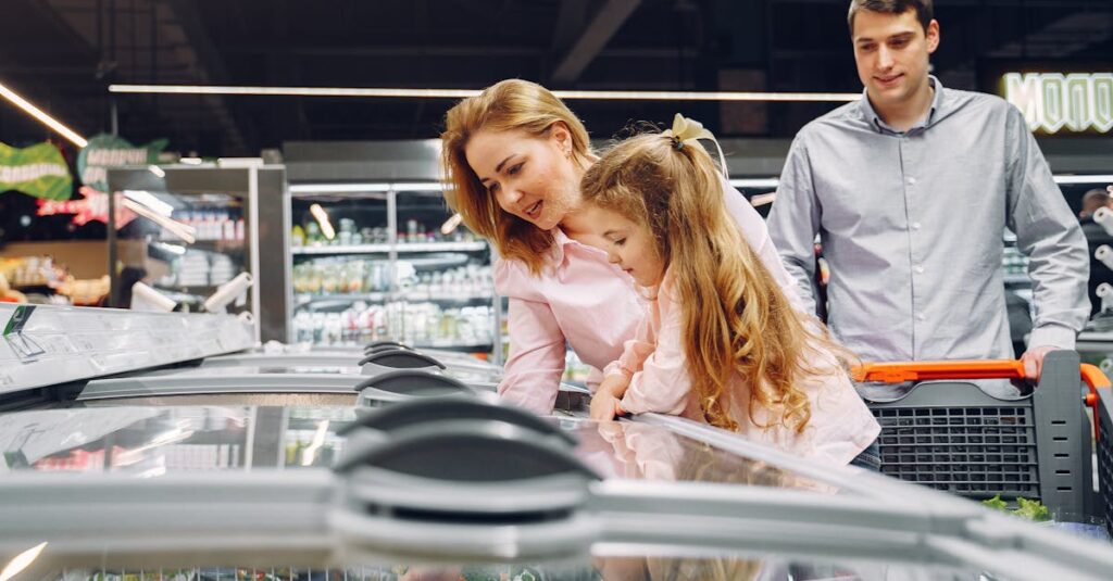 冷凍保存された料理や作り置きの献立例。平日に温めて食べることで時短調理を実現。