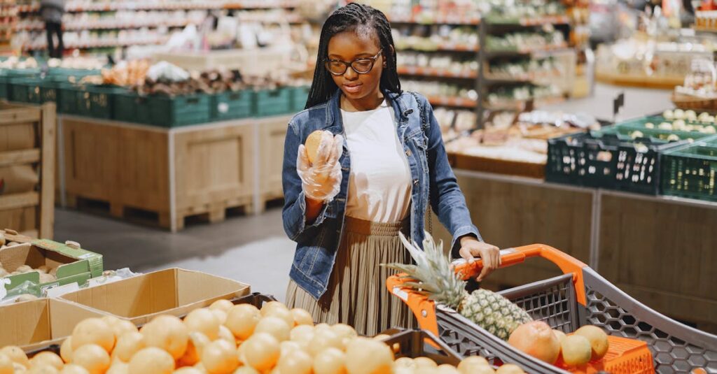 Amazonフレッシュとオイシックスを比較しているイメージ図