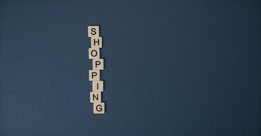 スマホで使える買い物リストテンプレートと、印刷して使えるチェックリストのイメージ画像。