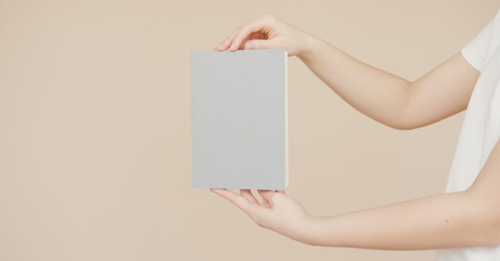 テンプレートを活用して買い物リストを始める初心者の様子。試して学び、自分流に進化させるプロセス。